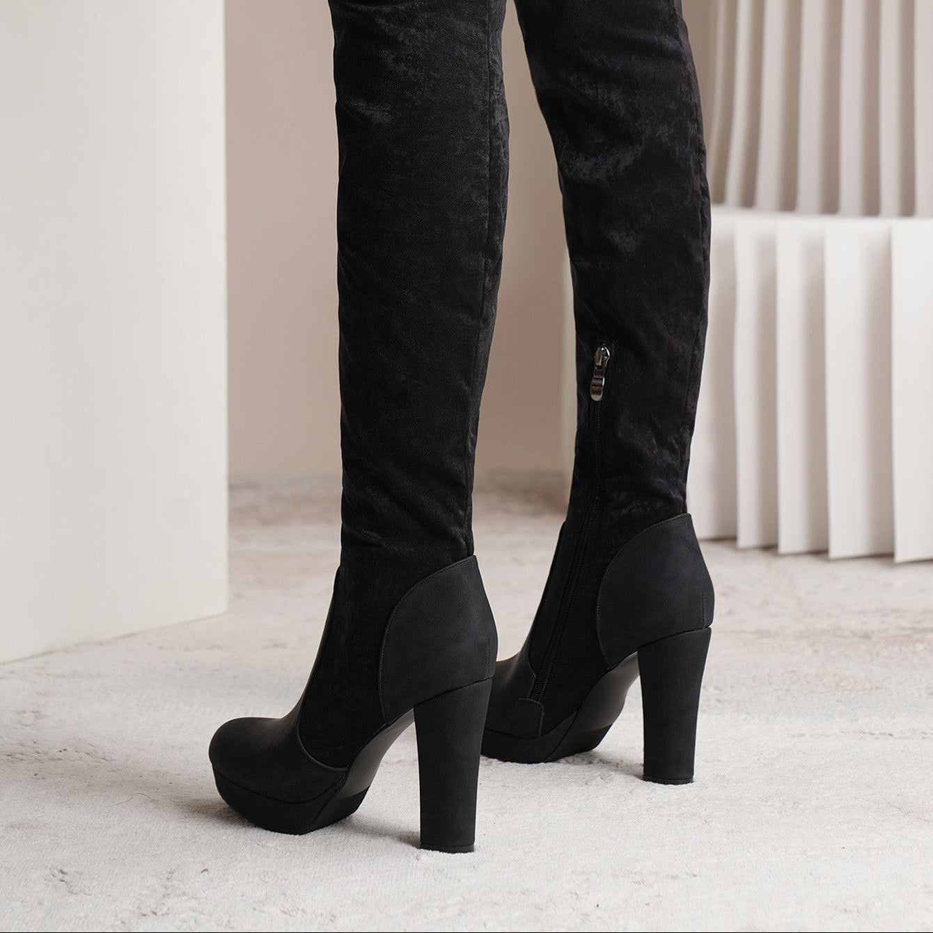 Véla Over-the-Knee Boots