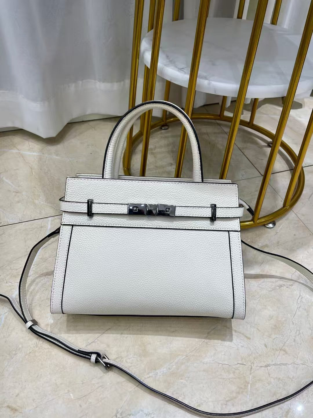 Sac à Épaule Carré en Cuir Véritable