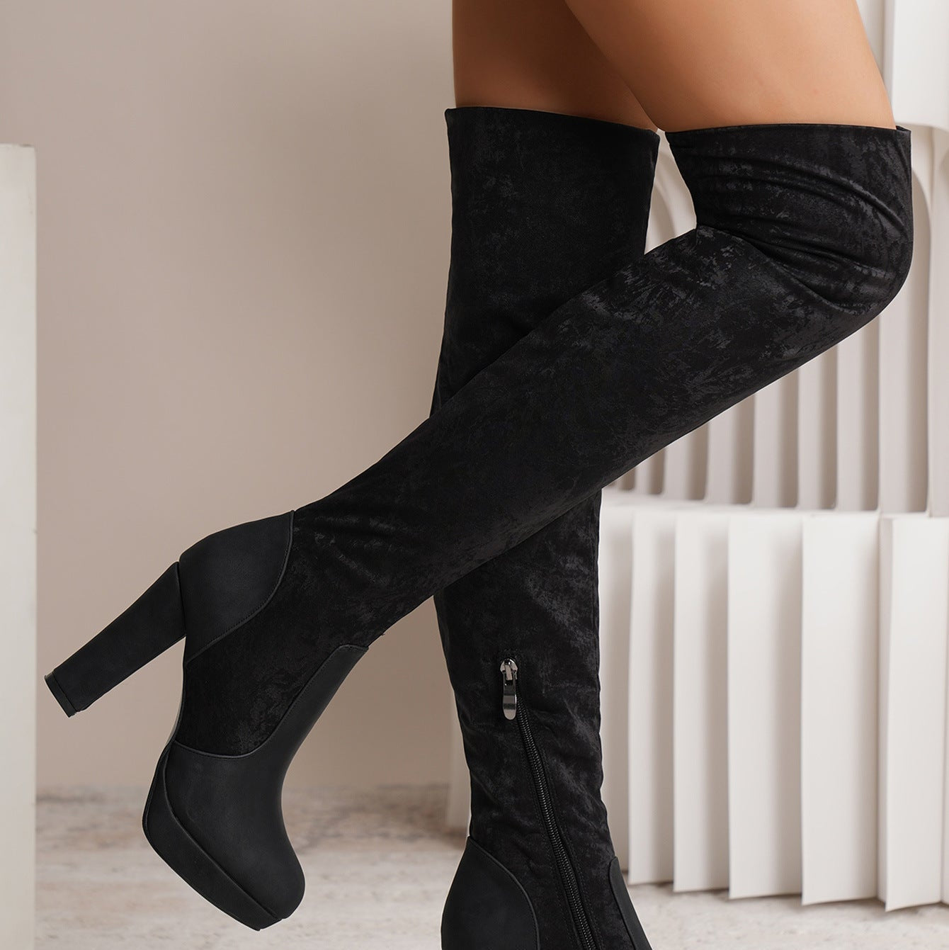 Véla Over-the-Knee Boots